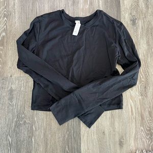 Paragon fit wear long sleeves black crop top